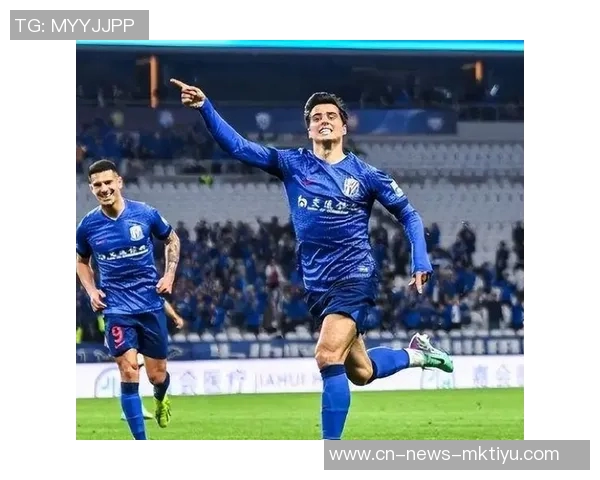 申花与首尔FC半场战成平局申花多次射门未能破门阿苏埃错失良机 申花与首尔FC半场战成平局申花多次射门未能破门阿苏埃错失良机