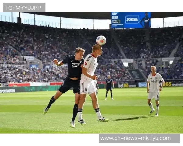 法兰克福总监强调新任主帅需注重进攻与球员培养目标锁定欧战资格 法兰克福总监强调新任主帅需注重进攻与球员培养目标锁定欧战资格