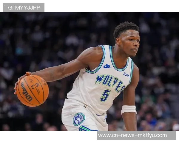 爱德华兹上半场表现分析5中3罚球全中贡献12分失误频繁正负值惨淡 爱德华兹上半场表现分析5中3罚球全中贡献12分失误频繁正负值惨淡